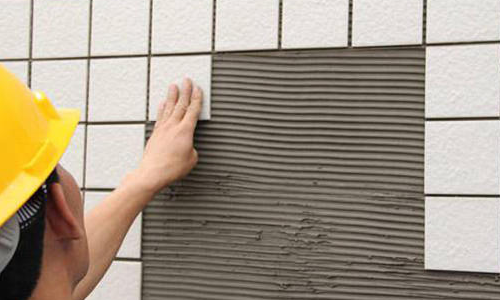 贴瓷砖用什么胶好？瓷砖胶水泥优缺点大PK